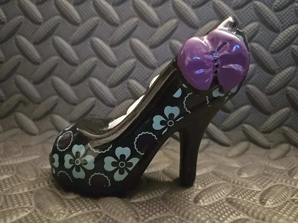 Ceramic High Heel Shoe Ring Holder Jewelry Display Black Floral Purple Flower